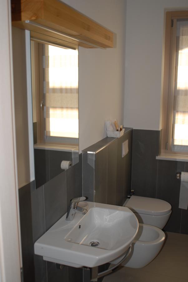 B&B Alciliegio Casnate Con Bernate Buitenkant foto