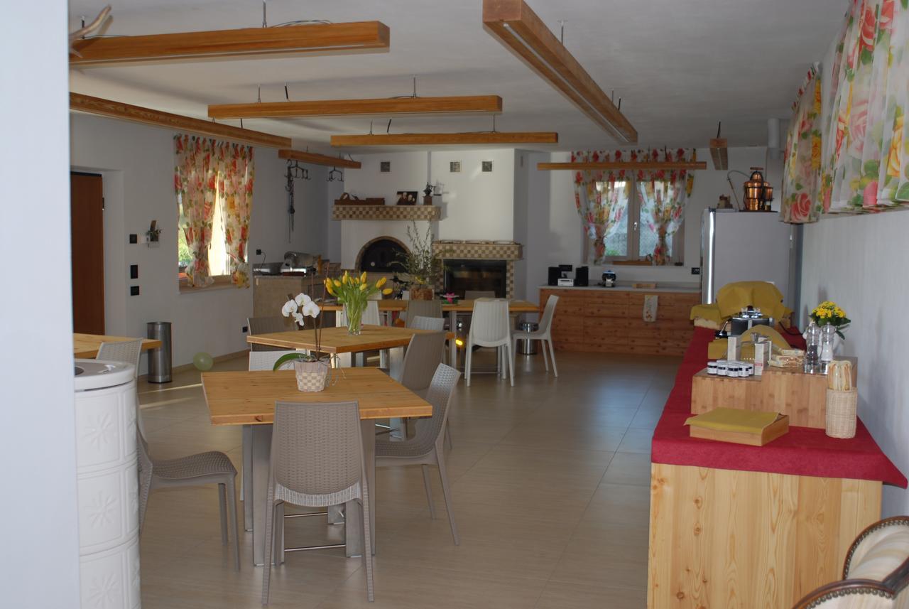 B&B Alciliegio Casnate Con Bernate Buitenkant foto